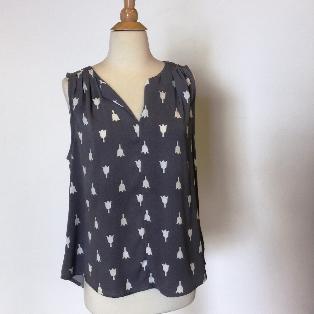 Just a fun tulip print Pixley top for summer